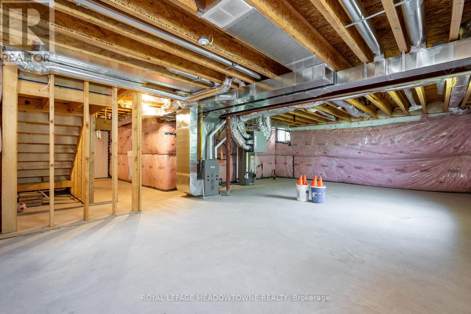 16 Bethune Avenue, Welland, Ontario  L3B 0H5 - Photo 41 - X12464102