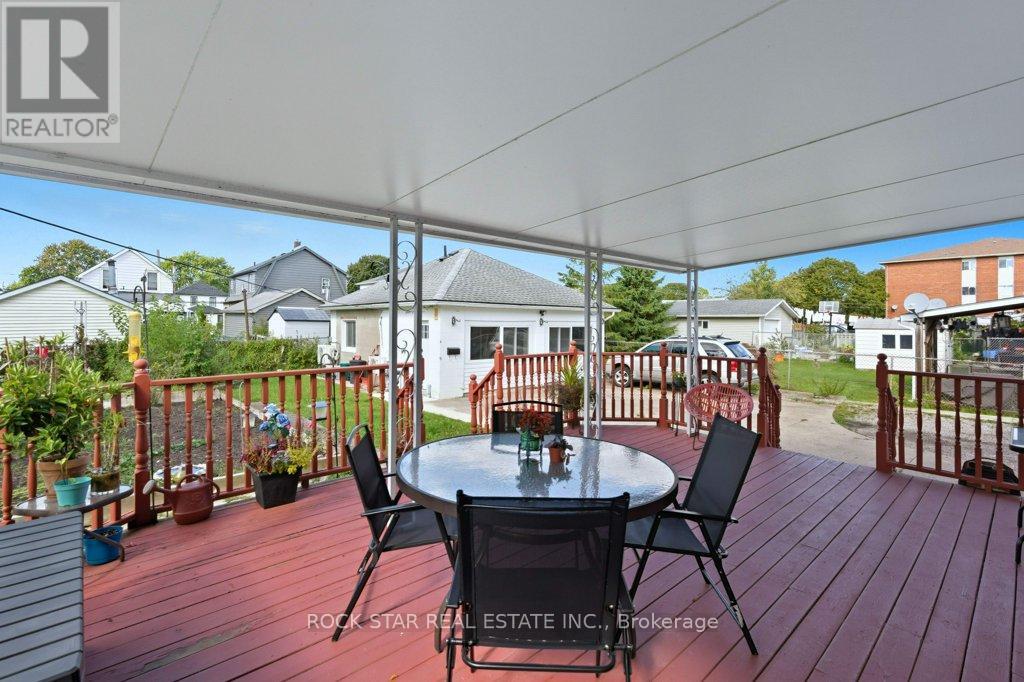 111 Mcalpine Avenue S, Welland, Ontario  L3B 1T7 - Photo 18 - X12464110