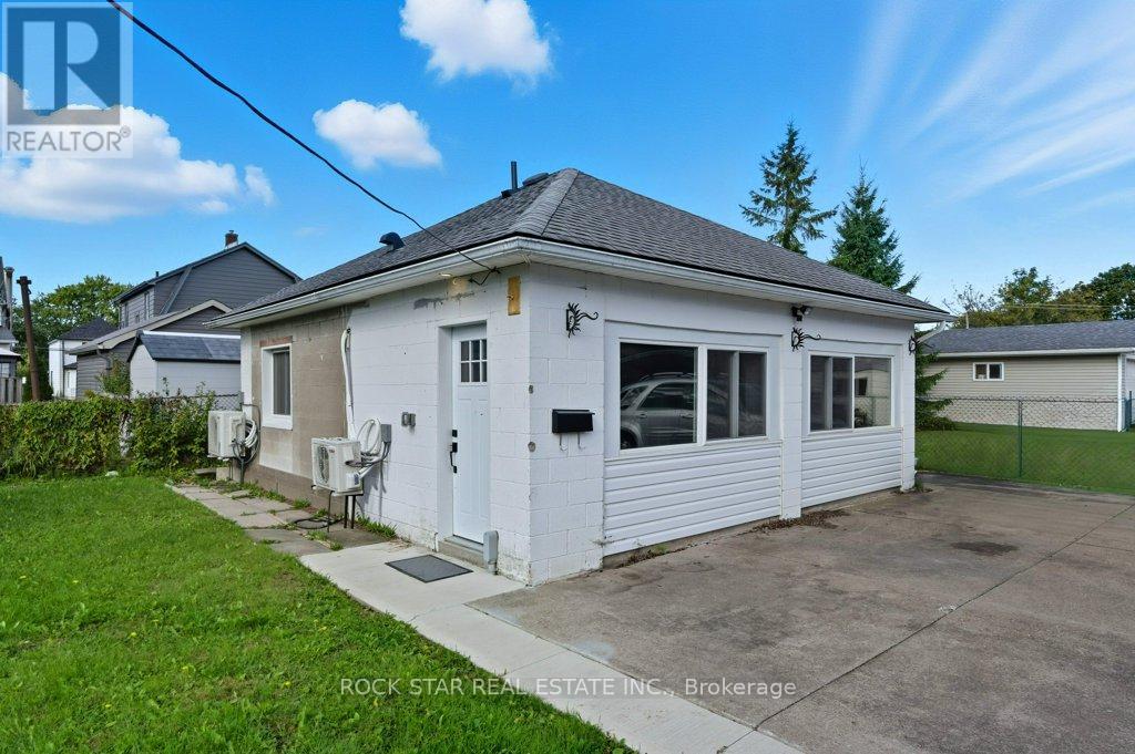 111 Mcalpine Avenue S, Welland, Ontario  L3B 1T7 - Photo 20 - X12464110