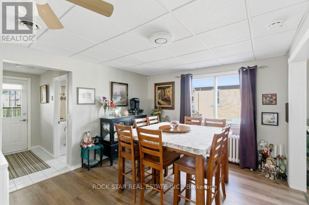111 Mcalpine Avenue S, Welland, Ontario  L3B 1T7 - Photo 3 - X12464110