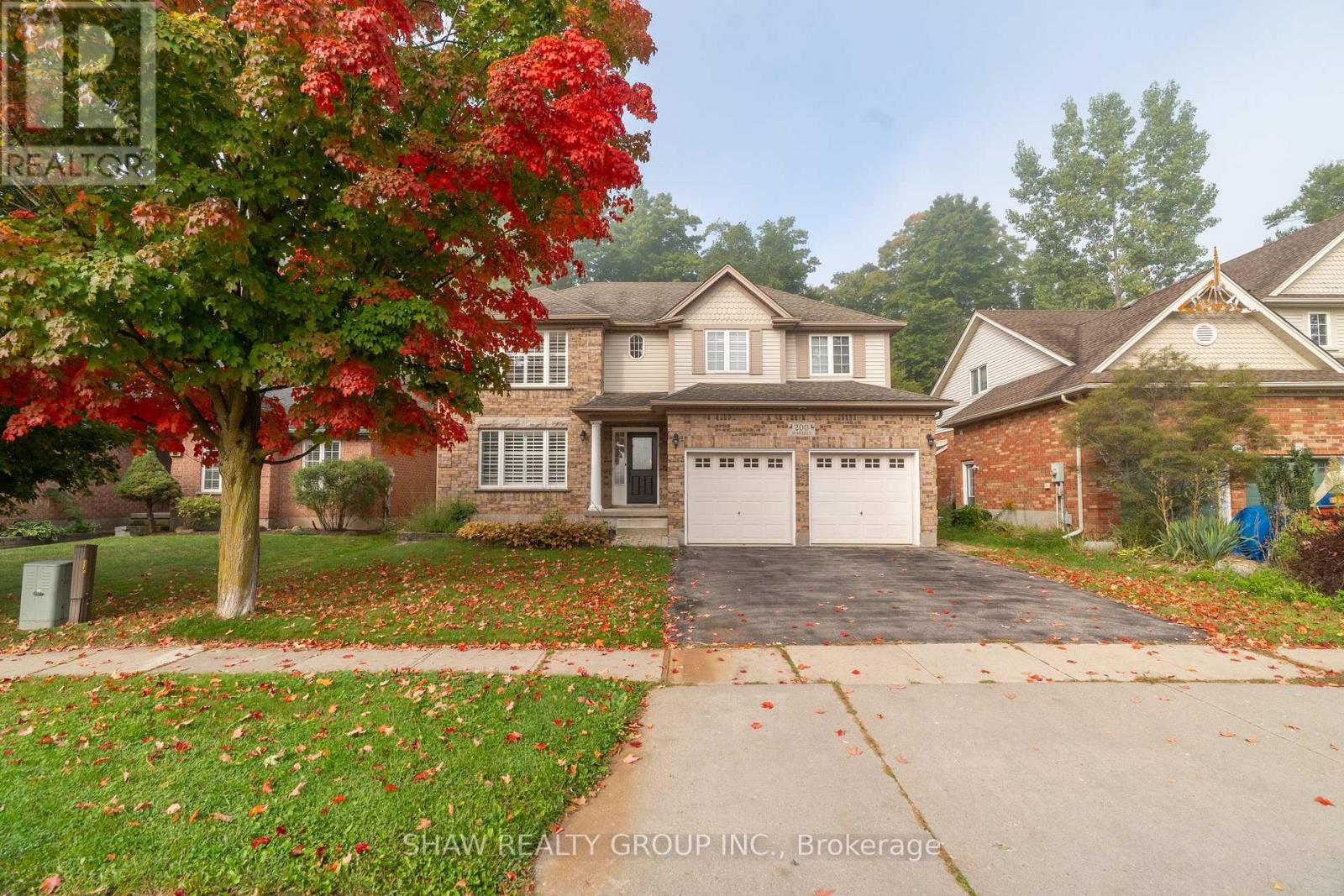 200 Mcmeeken Drive, Cambridge, Ontario  N3C 4H2 - Photo 3 - X12464146