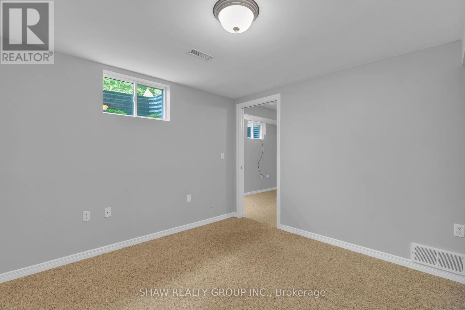 200 Mcmeeken Drive, Cambridge, Ontario  N3C 4H2 - Photo 43 - X12464146