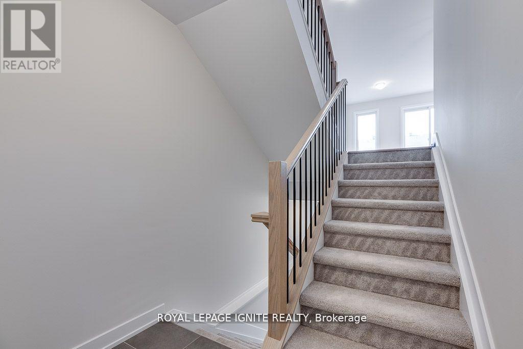 83 Whitcomb Crescent, Smiths Falls, Ontario  K7A 0A9 - Photo 6 - X12464173