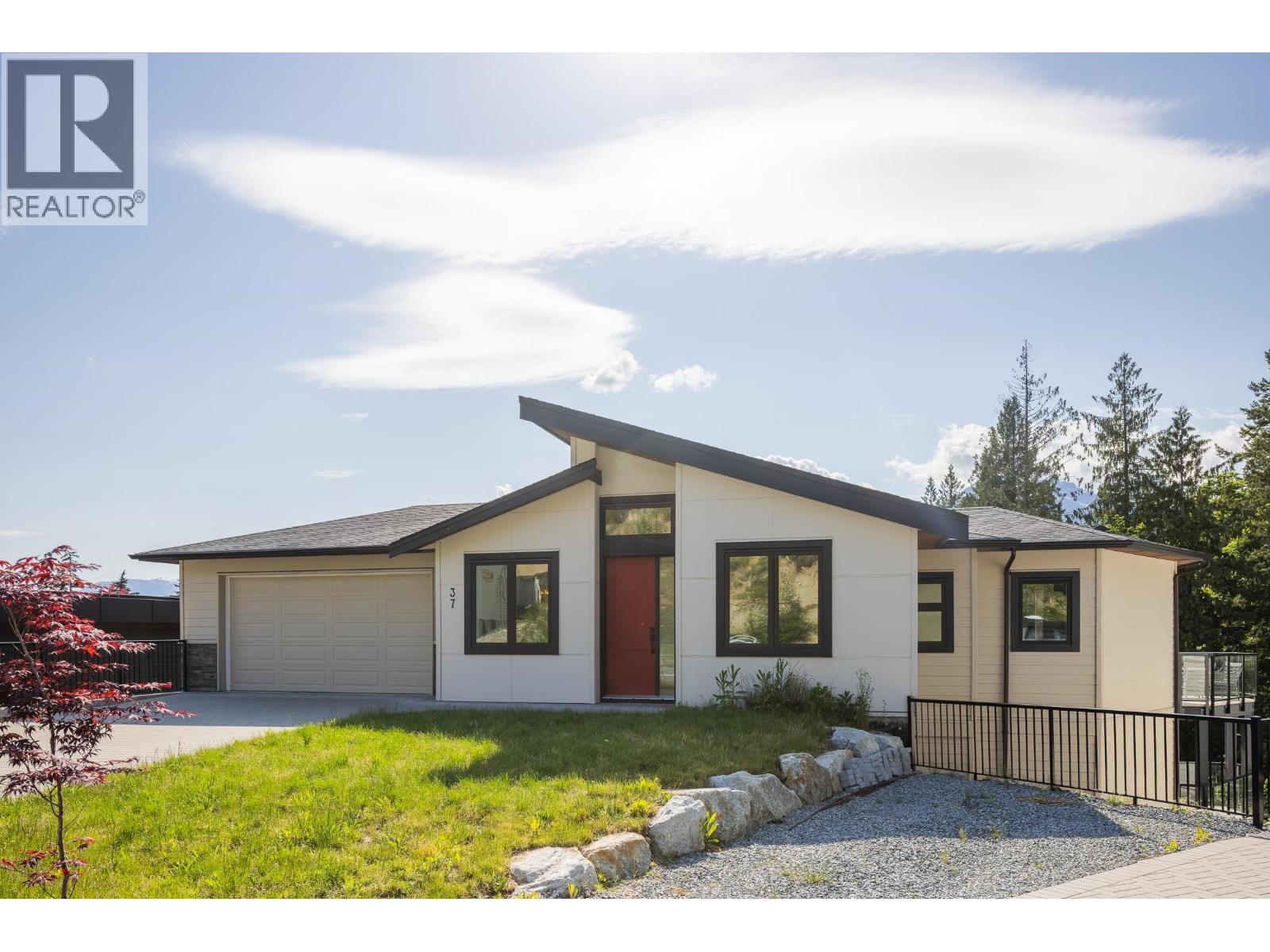 37 3385 Mamquam Road, Squamish, British Columbia  V8B 0E3 - Photo 8 - R3058871