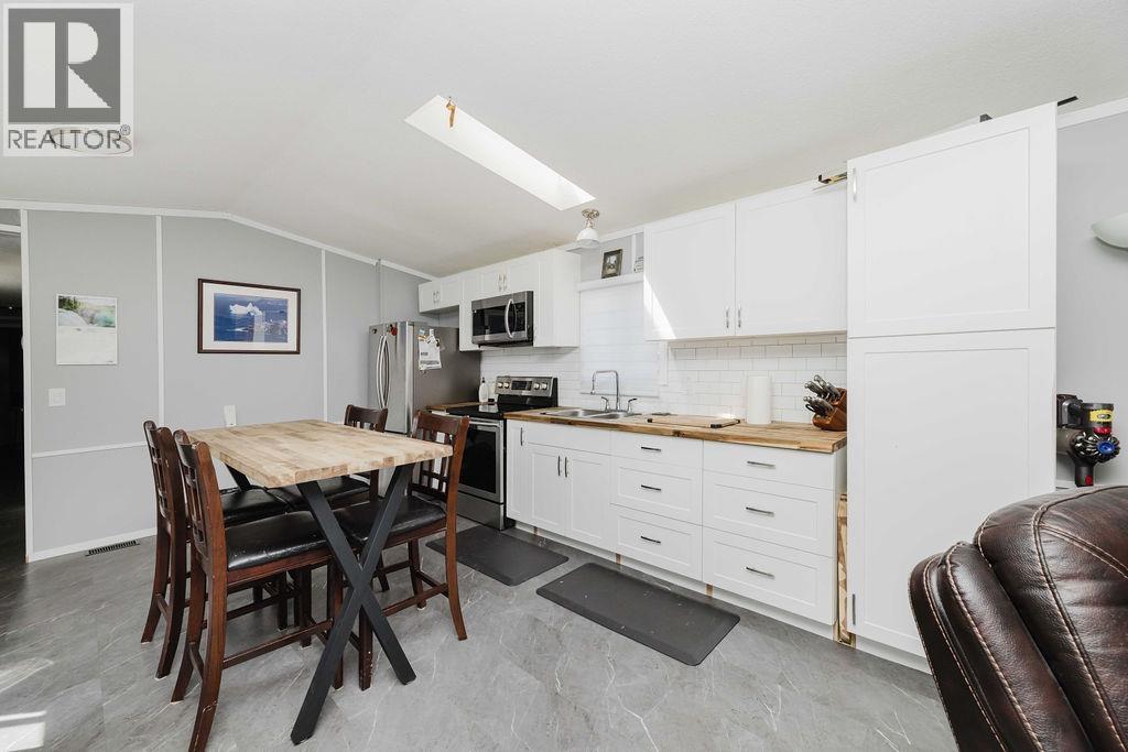 69 1413 Sunshine Coast Highway, Gibsons, British Columbia  V0N 1V5 - Photo 5 - R3058872