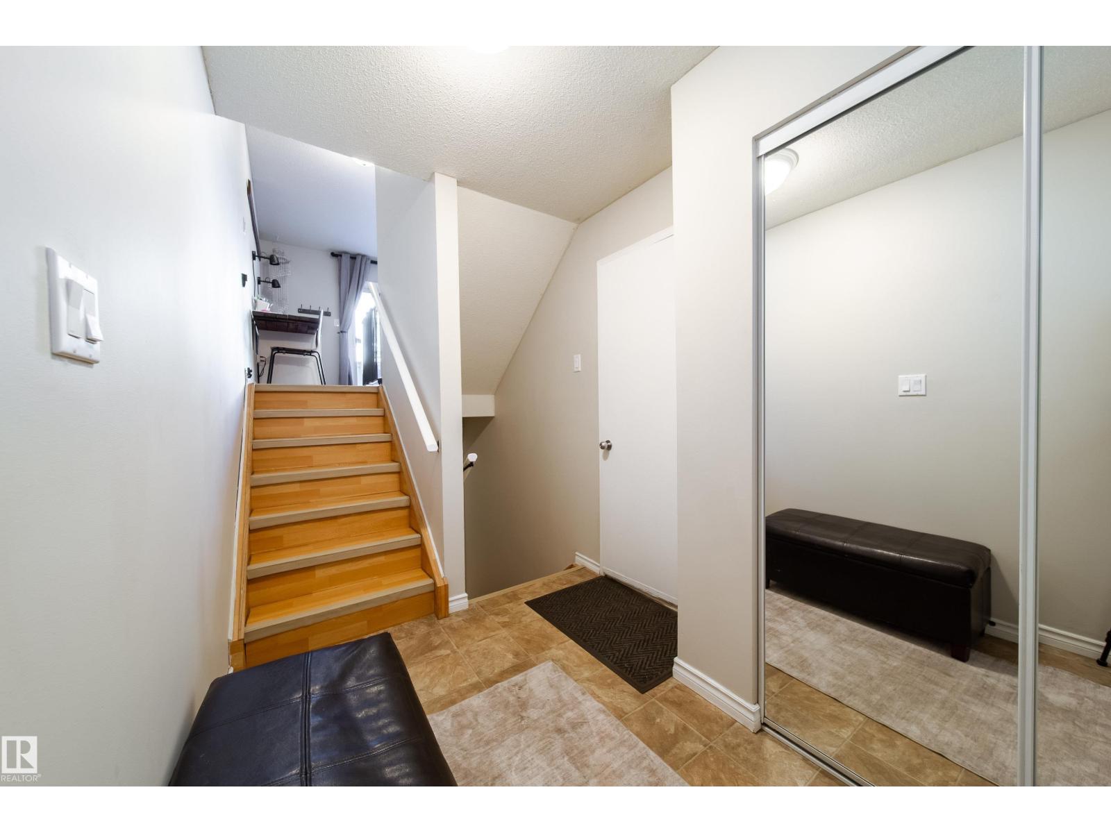#26 9505 176 St Nw, Edmonton, Alberta  T5T 5Z4 - Photo 3 - E4462196