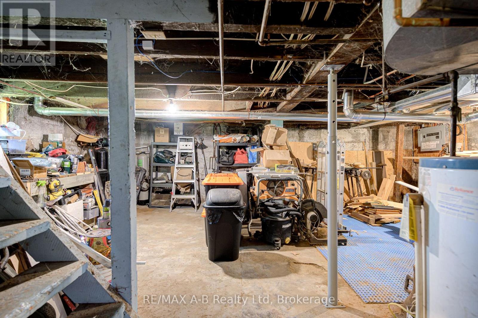 27 Brant Street, Stratford, Ontario  N5A 3X1 - Photo 38 - X12436157