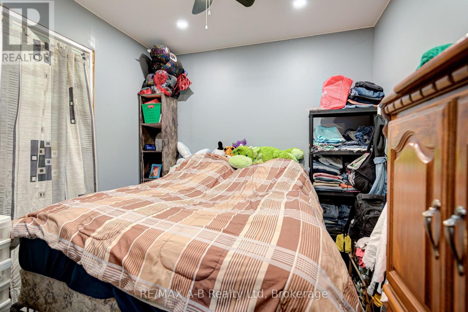 27 Brant Street, Stratford, Ontario  N5A 3X1 - Photo 39 - X12436157