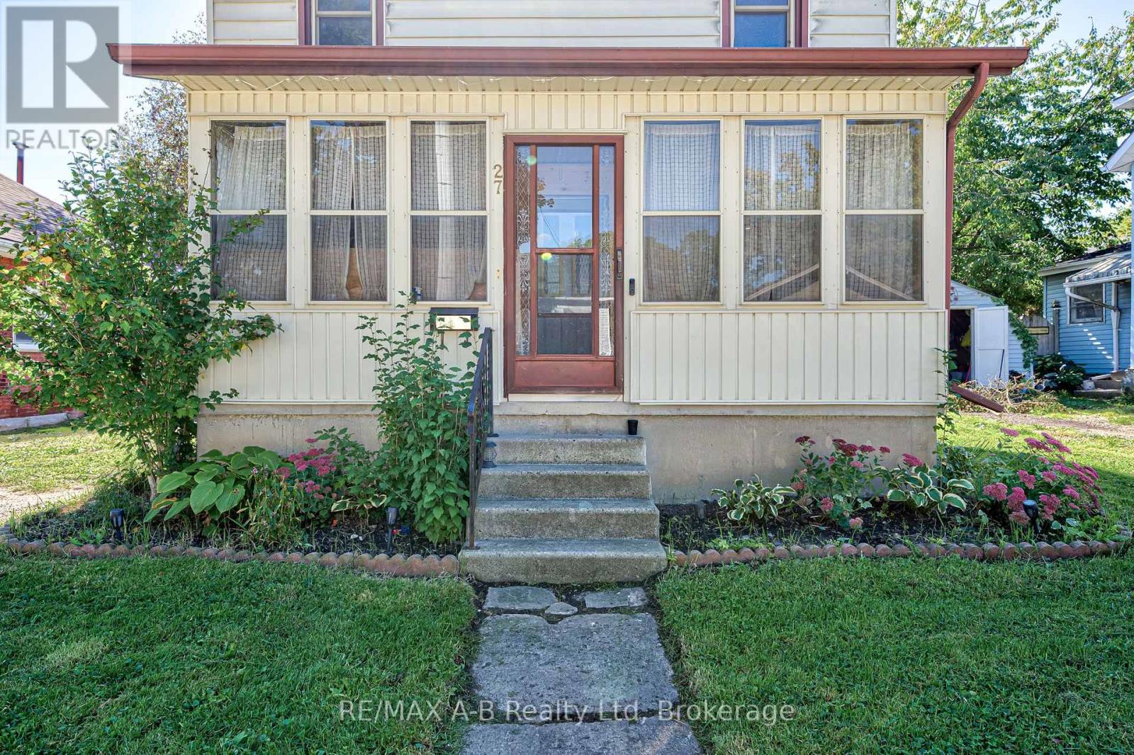 27 Brant Street, Stratford, Ontario  N5A 3X1 - Photo 37 - X12436157