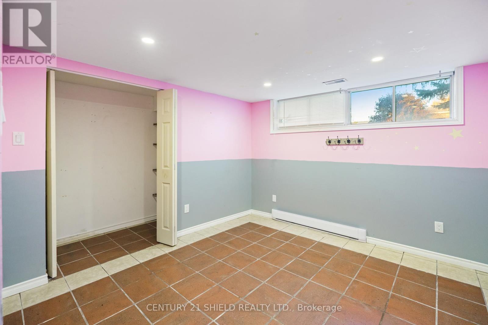 1130 Sydney Street, Cornwall, Ontario  K6H 6A1 - Photo 25 - X12464203