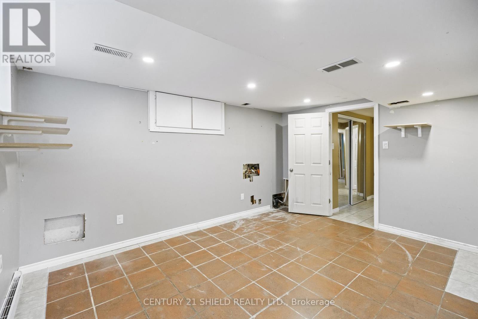 1130 Sydney Street, Cornwall, Ontario  K6H 6A1 - Photo 27 - X12464203