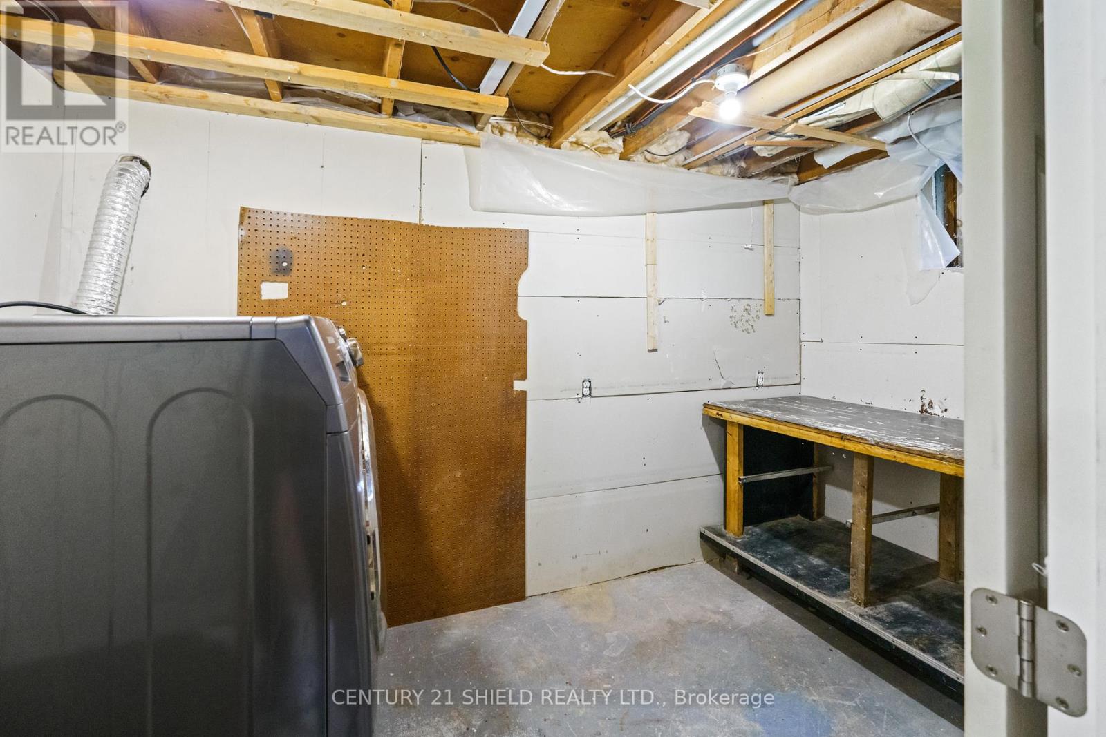 1130 Sydney Street, Cornwall, Ontario  K6H 6A1 - Photo 36 - X12464203
