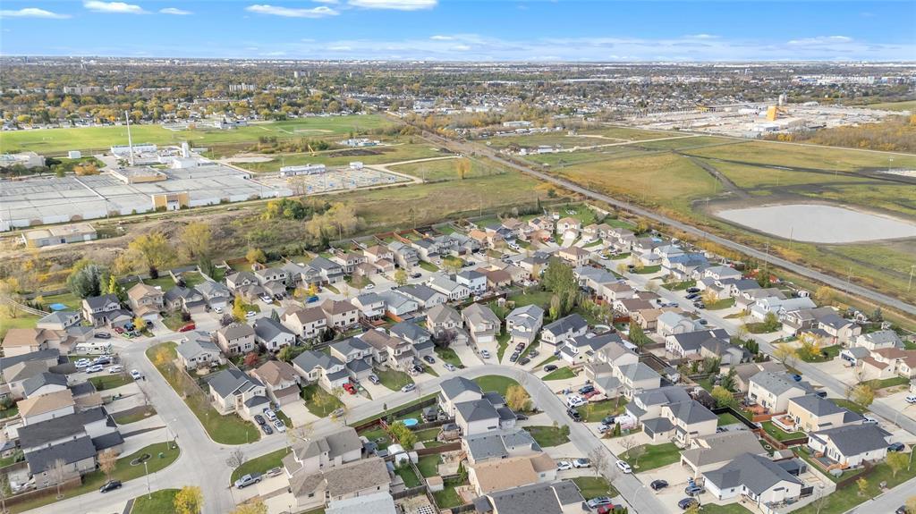 26 Danford Drive, Winnipeg, Manitoba  R2V 4X6 - Photo 46 - 202526586