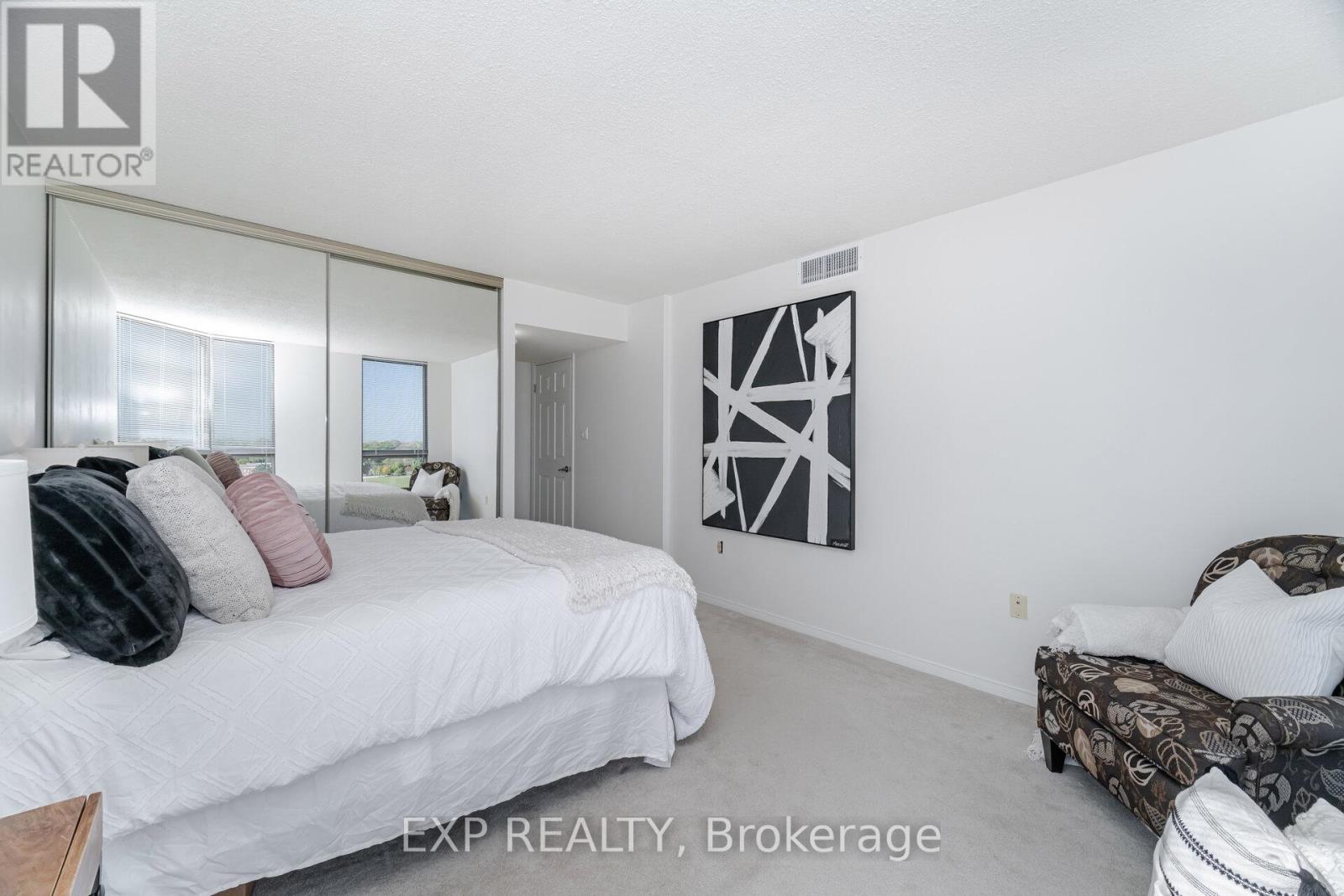 806 - 5090 Pinedale Avenue, Burlington, Ontario  L7L 3V8 - Photo 23 - W12464171