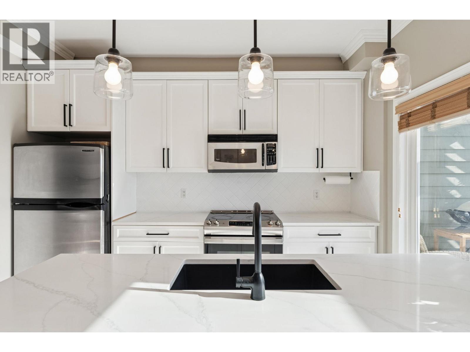 333 E Keith Road, North Vancouver, British Columbia  V7L 1V6 - Photo 9 - R3058381