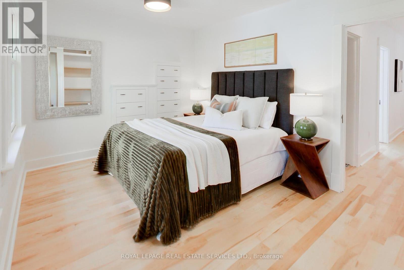 29 Hocken Avenue, Toronto, Ontario  M6G 2K1 - Photo 15 - C12464194