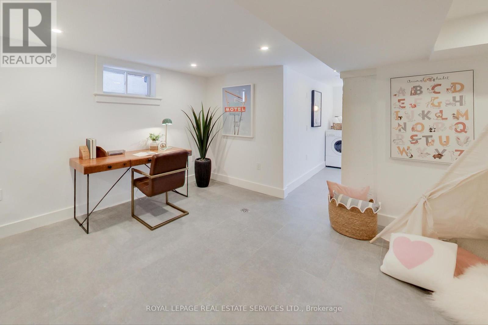 29 Hocken Avenue, Toronto, Ontario  M6G 2K1 - Photo 23 - C12464194