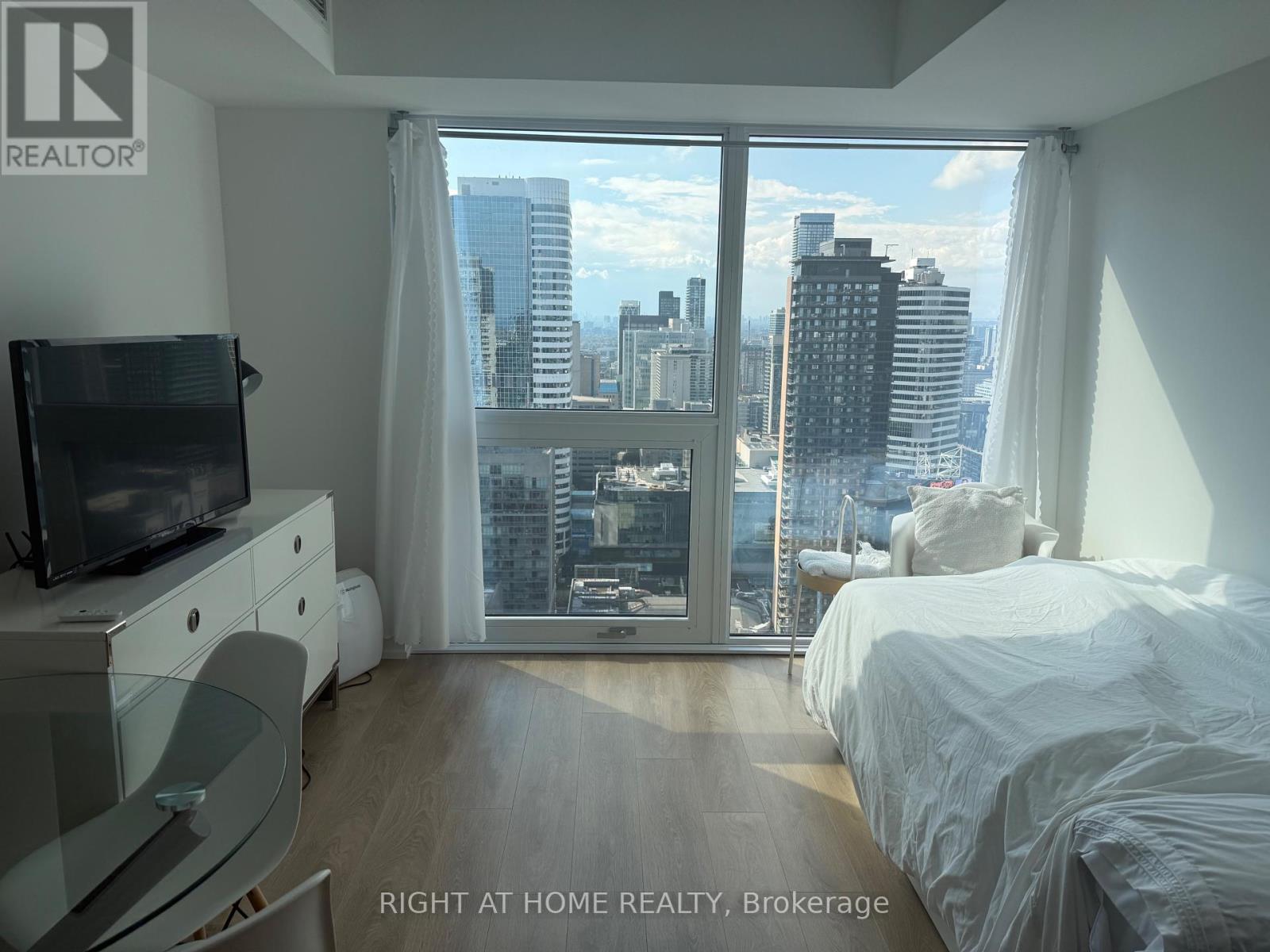 4011 - 82 Dalhousie Street, Toronto, Ontario  M5B 0C5 - Photo 16 - C12464213