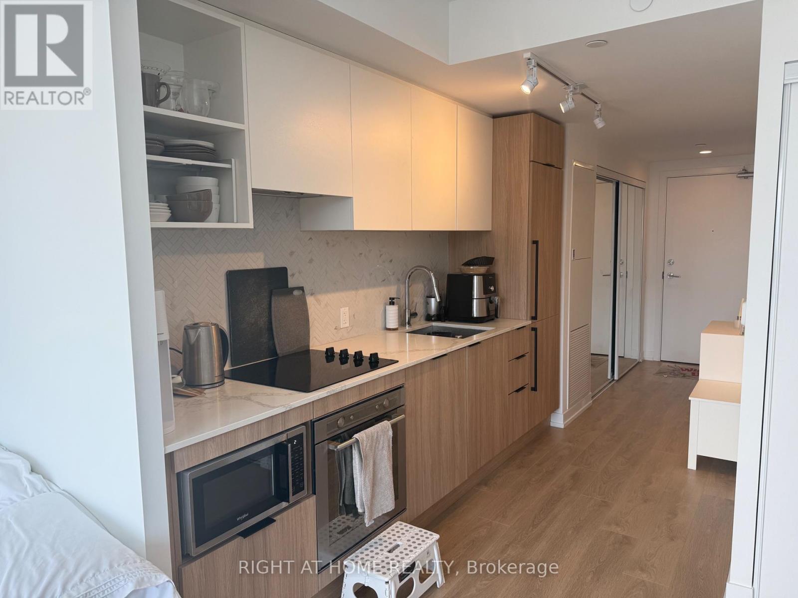 4011 - 82 Dalhousie Street, Toronto, Ontario  M5B 0C5 - Photo 18 - C12464213