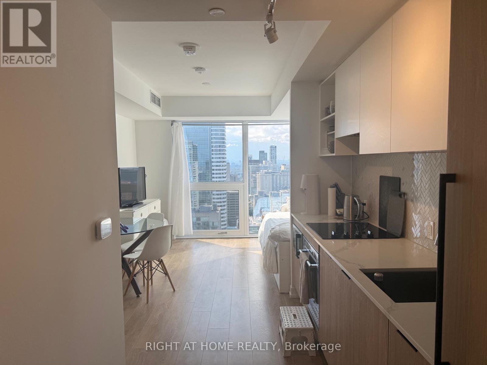 4011 - 82 Dalhousie Street, Toronto, Ontario  M5B 0C5 - Photo 21 - C12464213