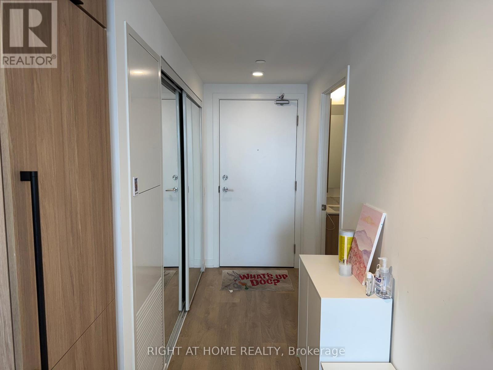 4011 - 82 Dalhousie Street, Toronto, Ontario  M5B 0C5 - Photo 4 - C12464213