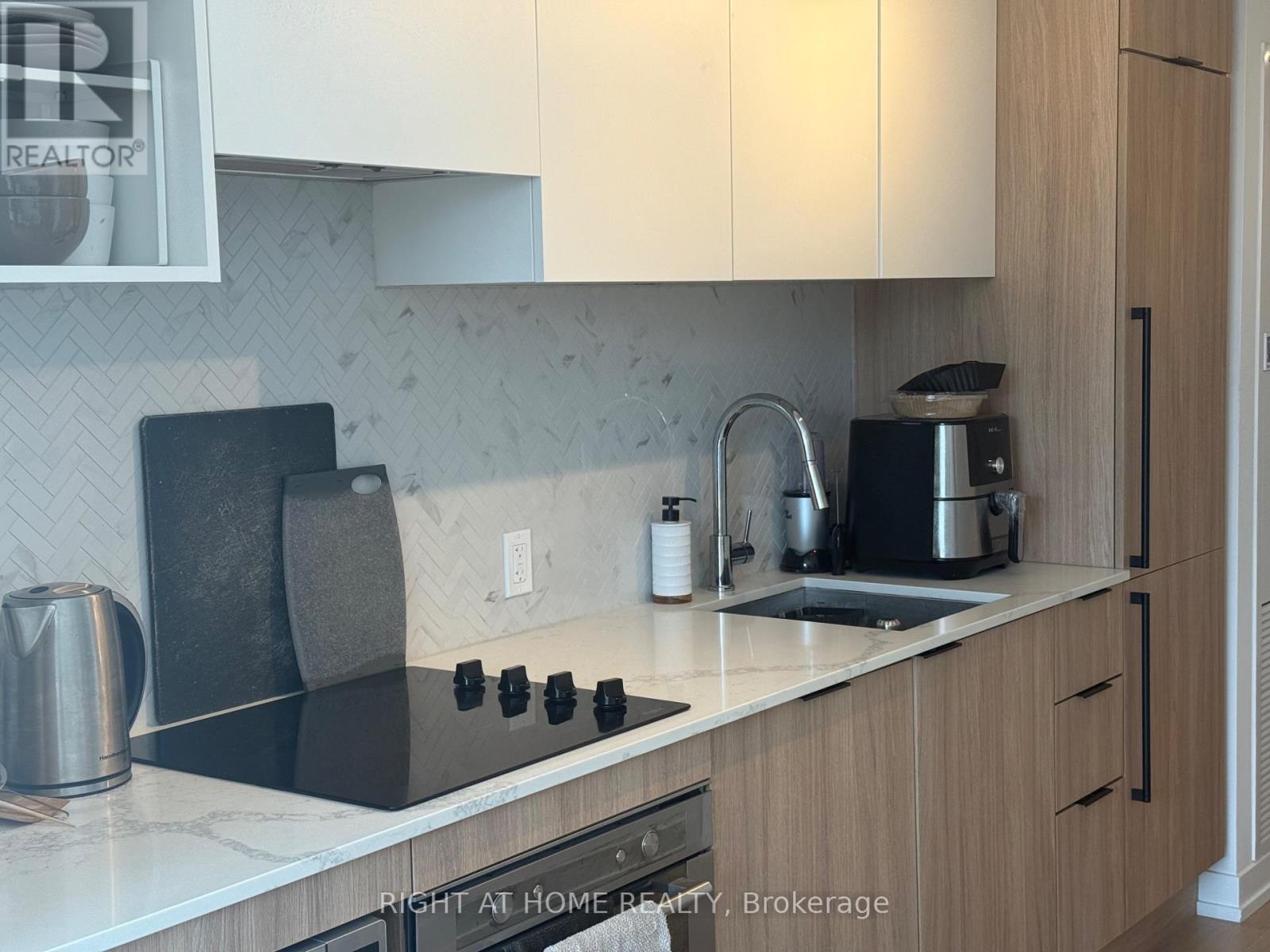 4011 - 82 Dalhousie Street, Toronto, Ontario  M5B 0C5 - Photo 8 - C12464213