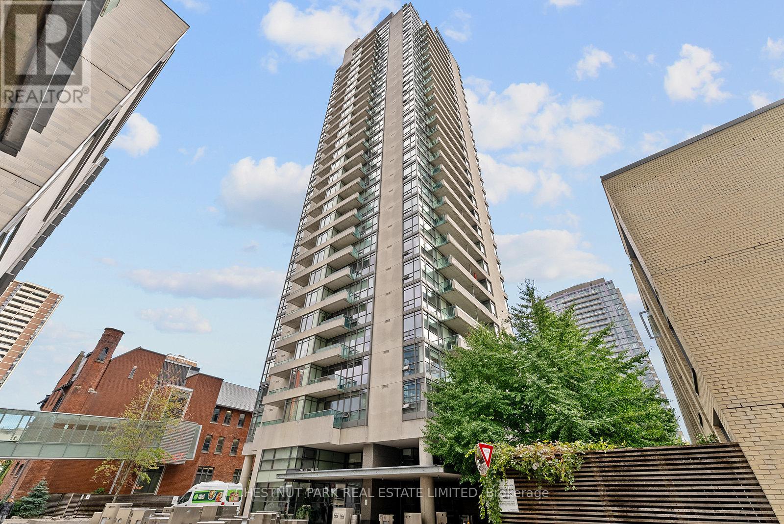 2502 - 281 Mutual Street, Toronto, Ontario  M4Y 3C4 - Photo 2 - C12464227