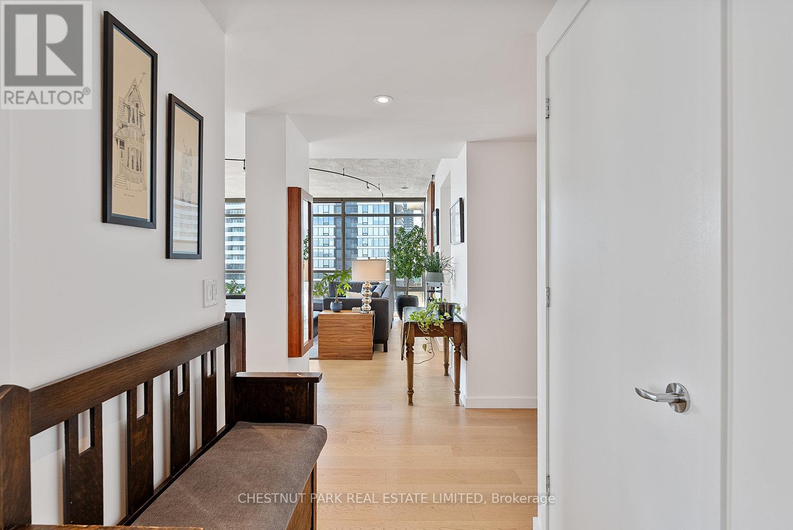 2502 - 281 Mutual Street, Toronto, Ontario  M4Y 3C4 - Photo 3 - C12464227