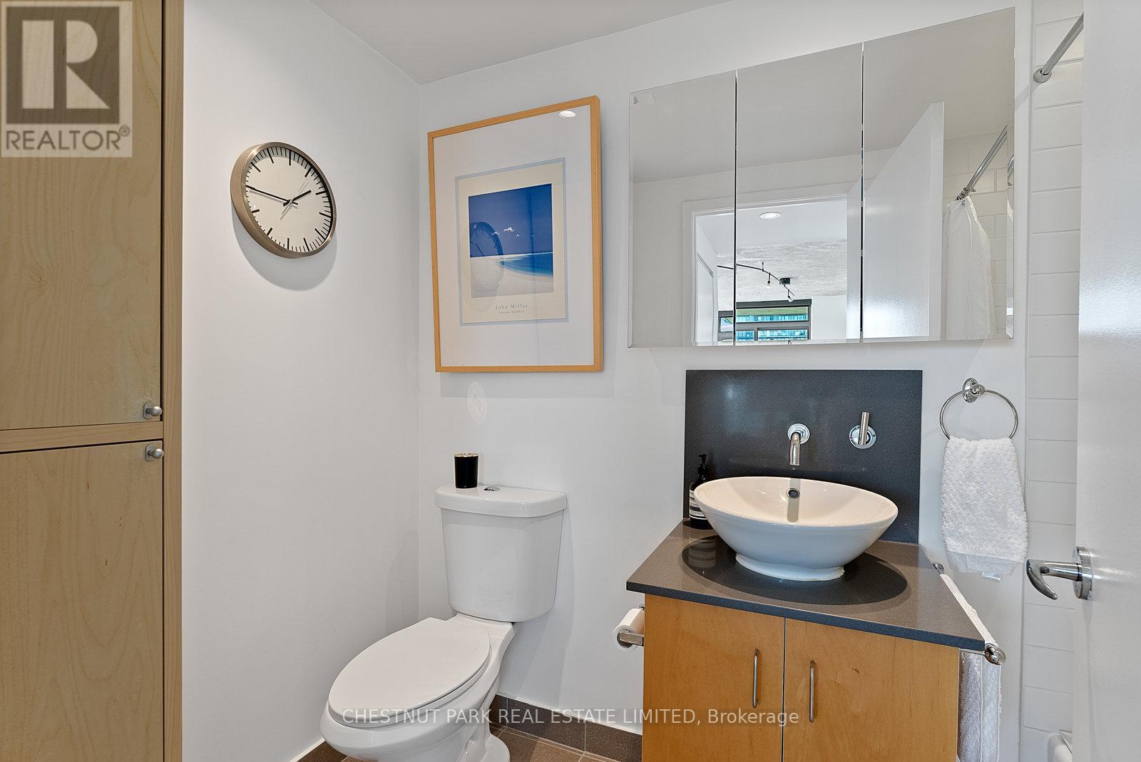 2502 - 281 Mutual Street, Toronto, Ontario  M4Y 3C4 - Photo 35 - C12464227