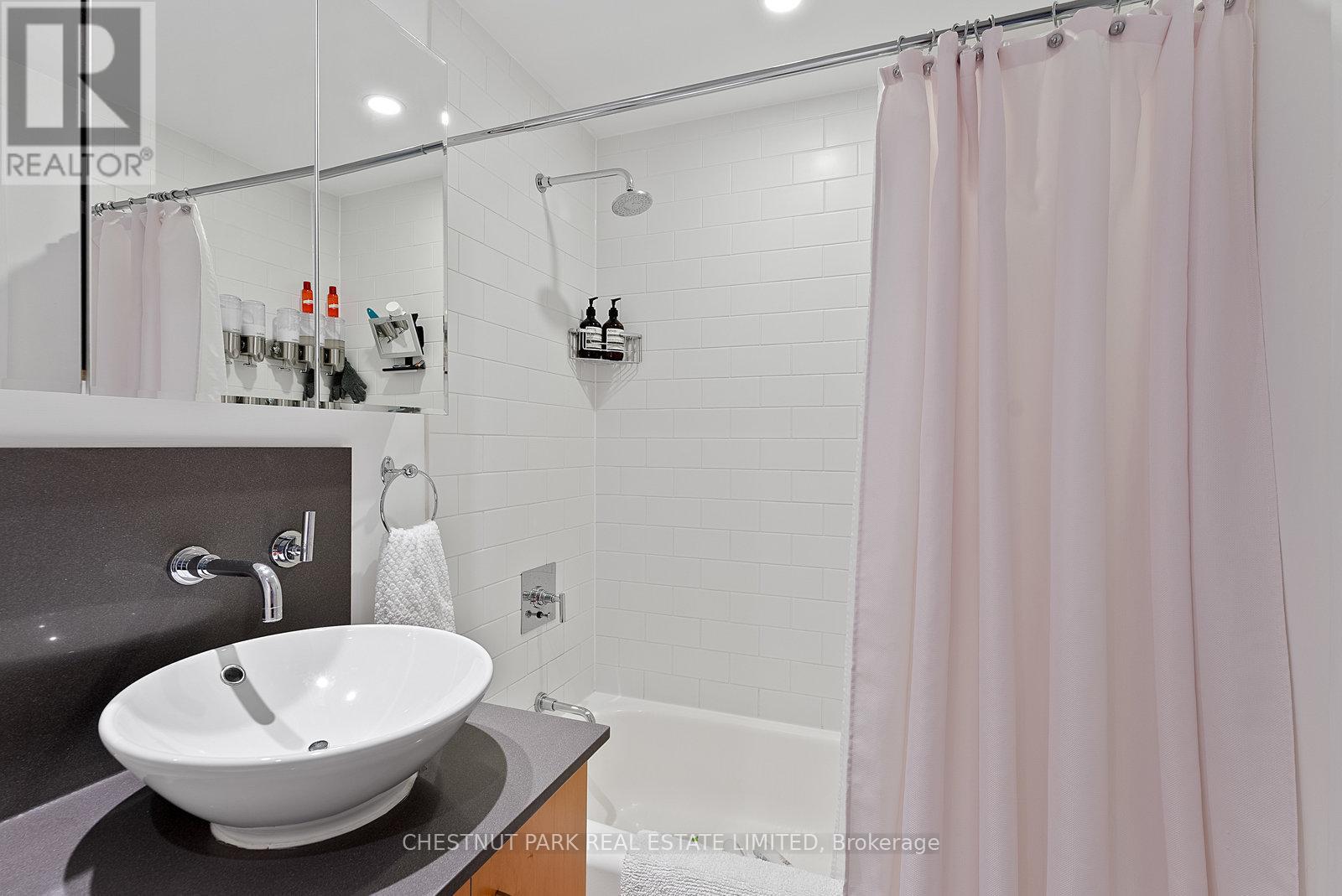 2502 - 281 Mutual Street, Toronto, Ontario  M4Y 3C4 - Photo 36 - C12464227