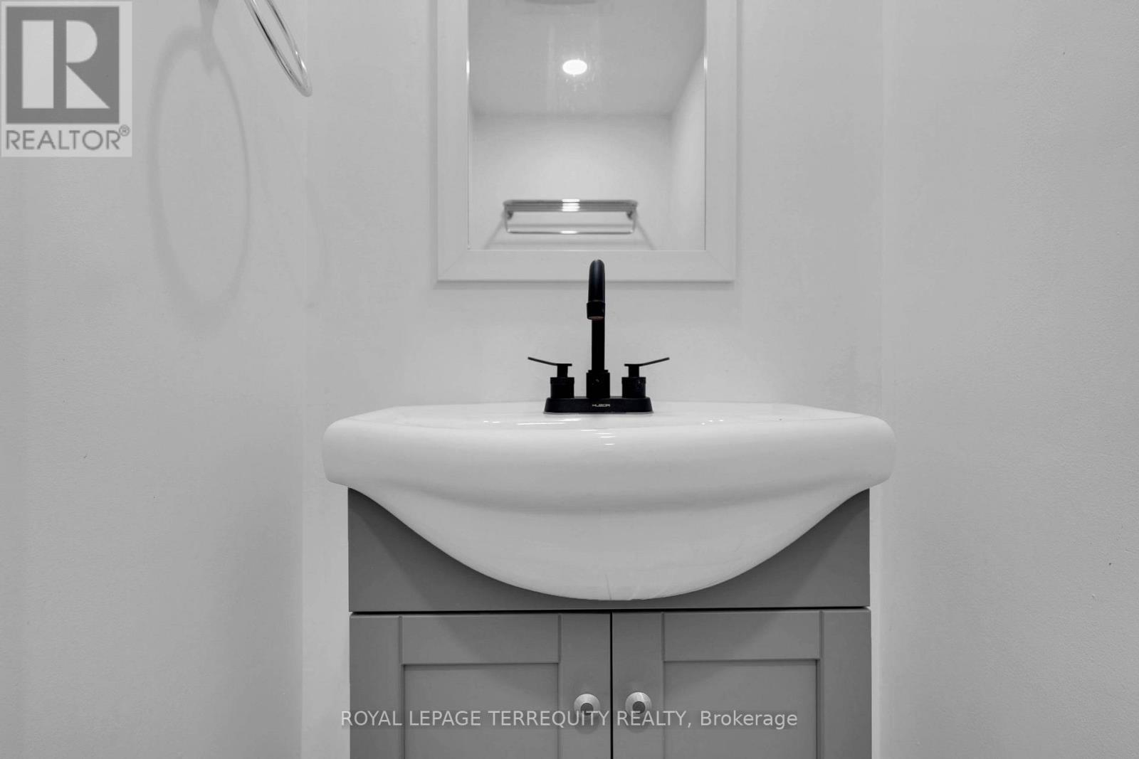 22 Brightside Drive, Toronto, Ontario  M1E 3Z1 - Photo 12 - E12464204