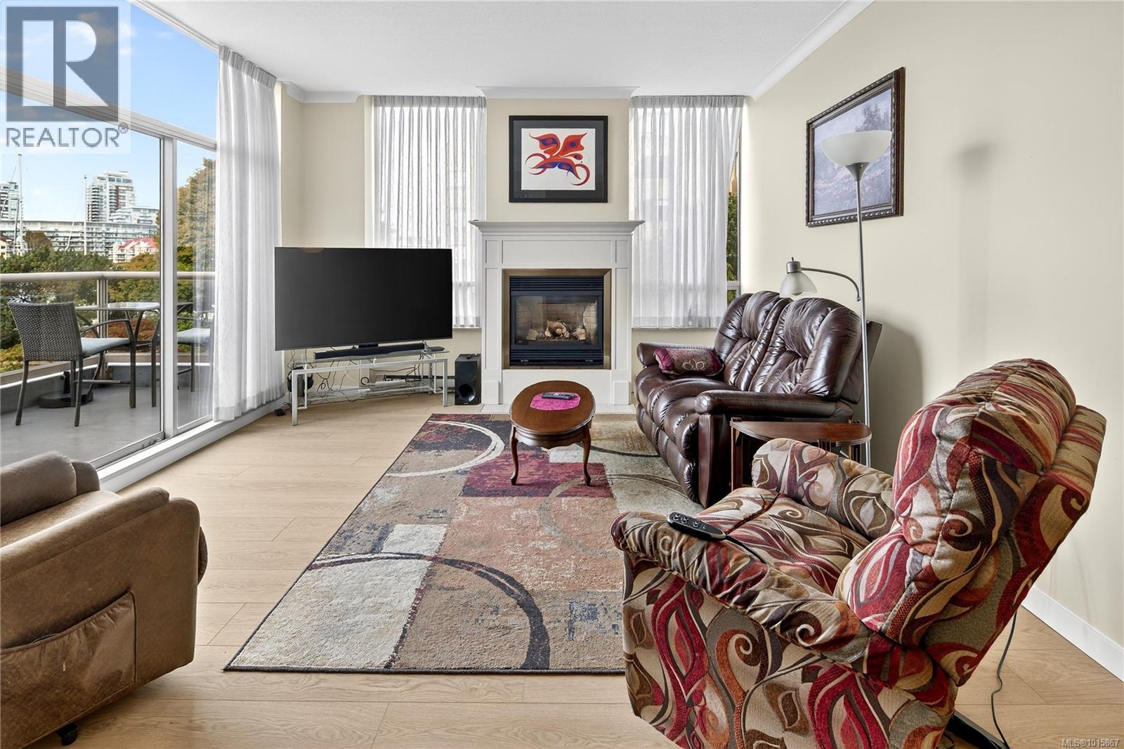 203 636 Montreal St, Victoria, British Columbia  V8V 4Y1 - Photo 10 - 1015867