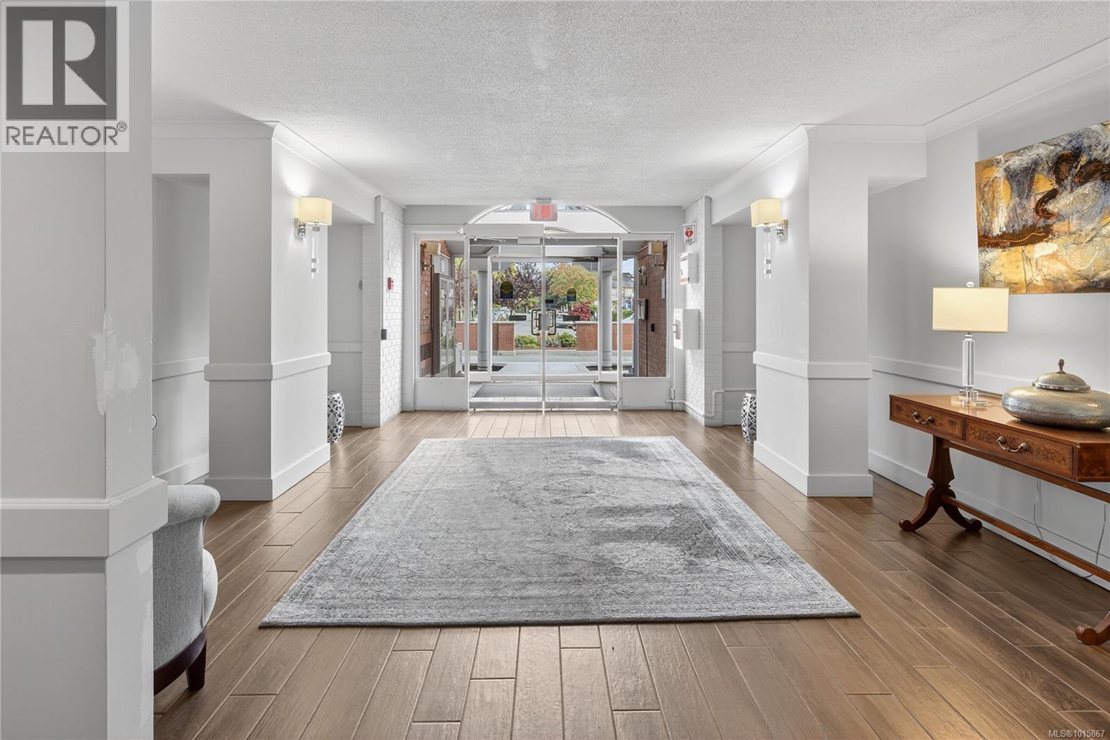 203 636 Montreal St, Victoria, British Columbia  V8V 4Y1 - Photo 7 - 1015867