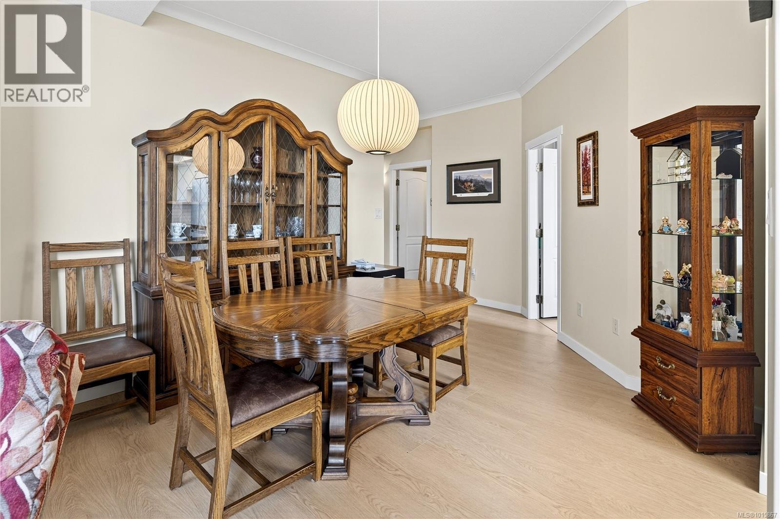 203 636 Montreal St, Victoria, British Columbia  V8V 4Y1 - Photo 9 - 1015867