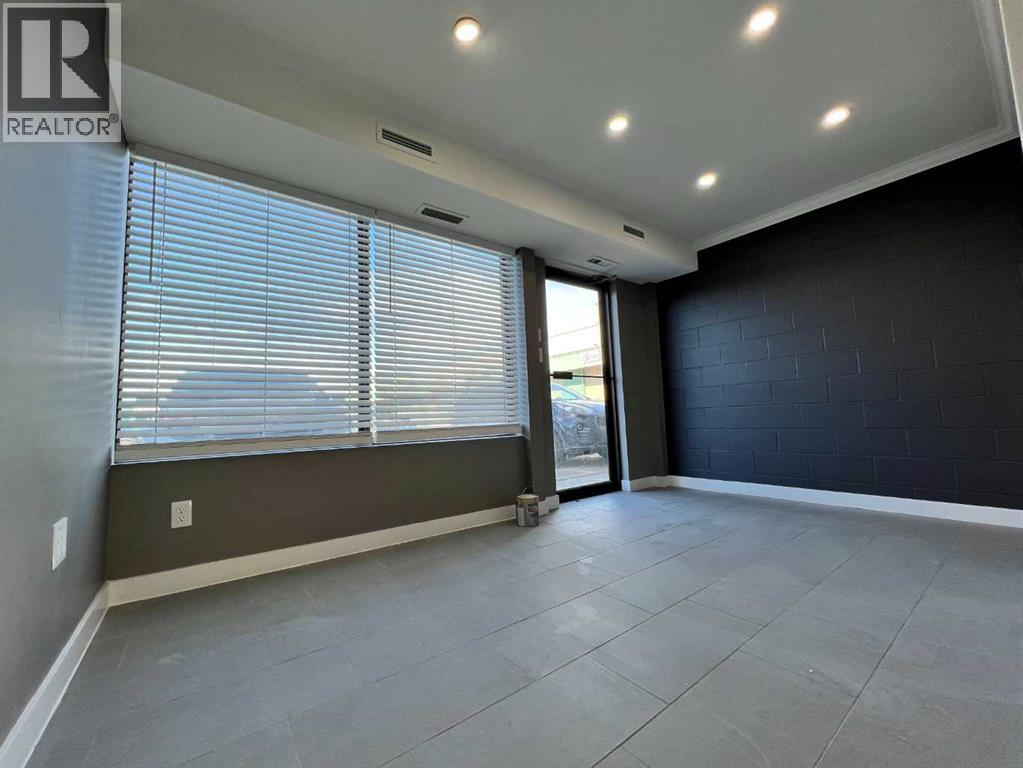 11, 7895 49 Avenue, Red Deer, Alberta  T4P 2B4 - Photo 3 - A2152400