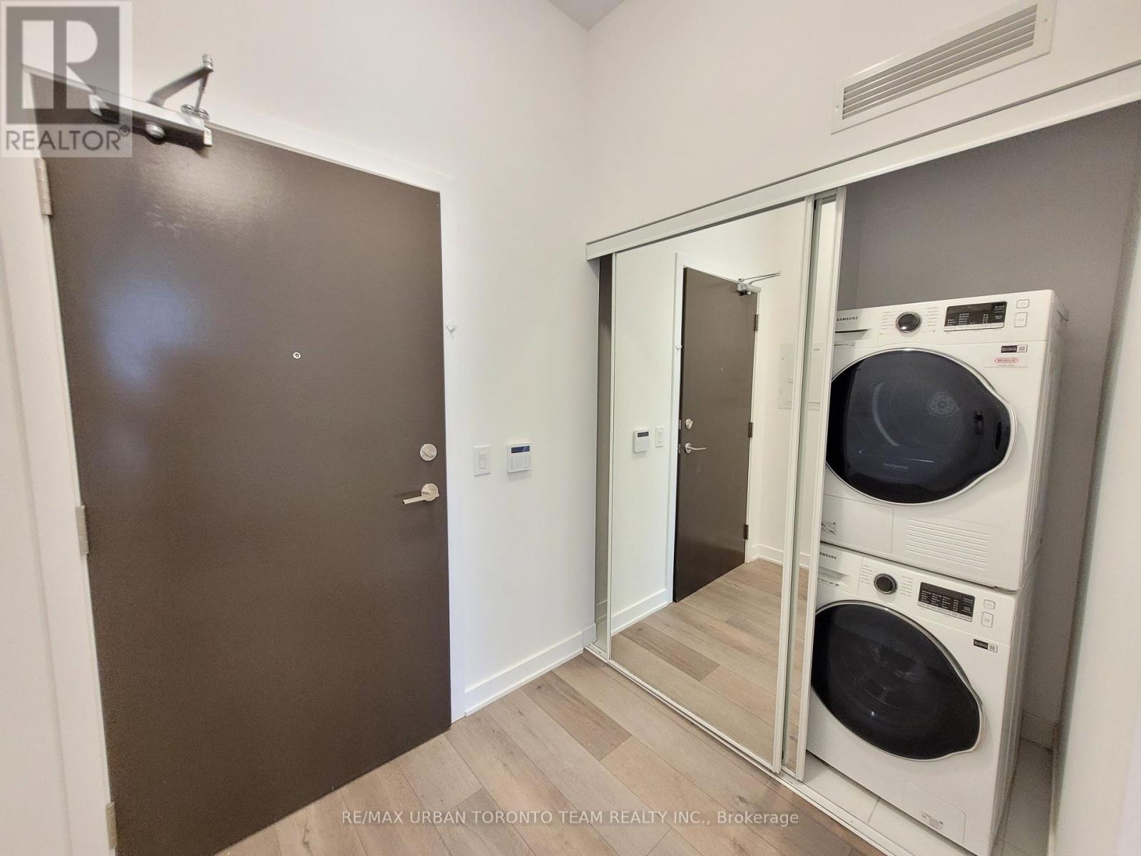316 - 38 Honeycrisp Crescent, Vaughan, Ontario  L4K 0M7 - Photo 11 - N12464221