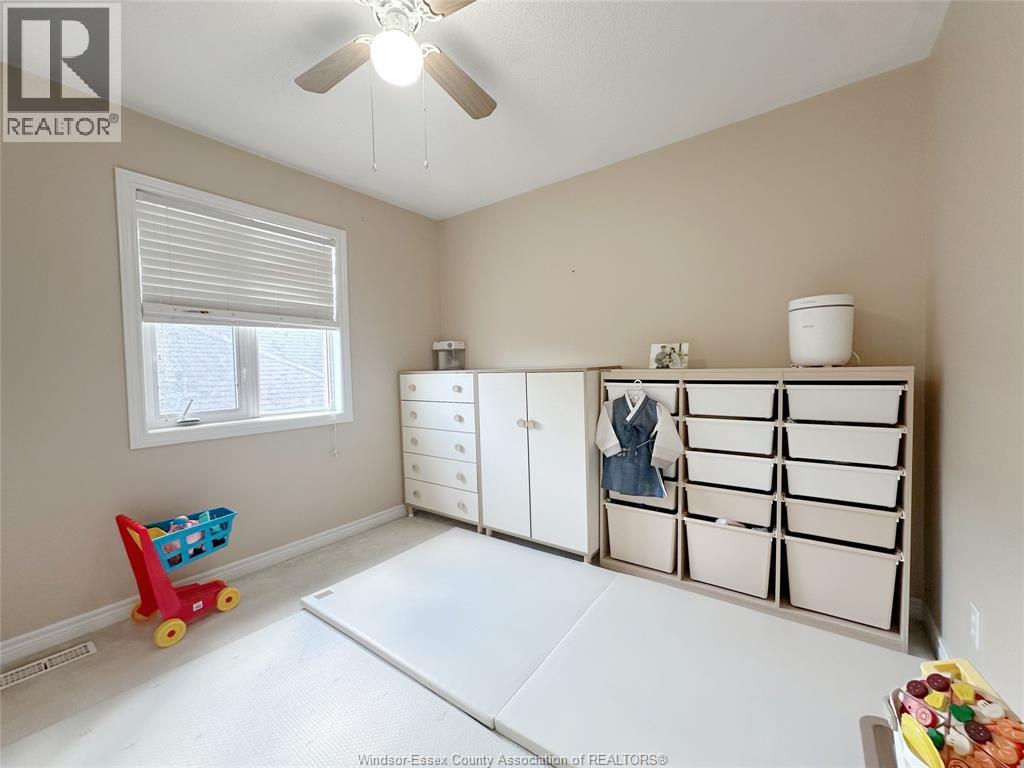 940 Greenpark, Windsor, Ontario  N8P 1J3 - Photo 8 - 25026237