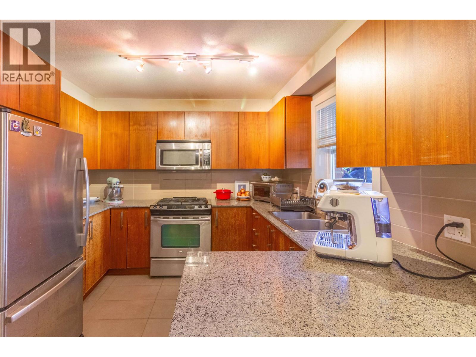 108 5889 Irmin Street, Burnaby, British Columbia  V5J 0C1 - Photo 8 - R3058771