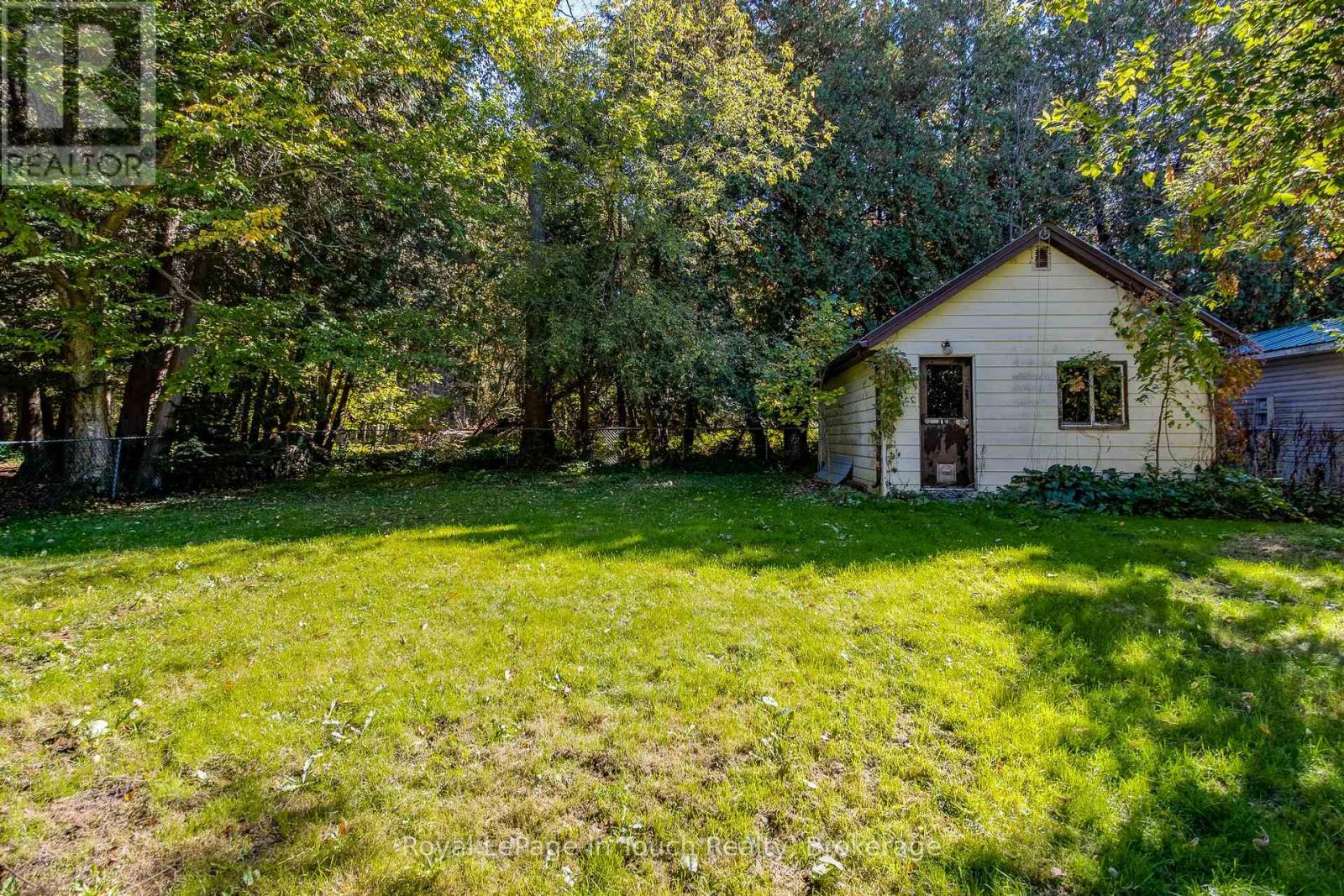 77 King Road, Tay (Waubaushene), Ontario  L0K 2C0 - Photo 7 - S12464256