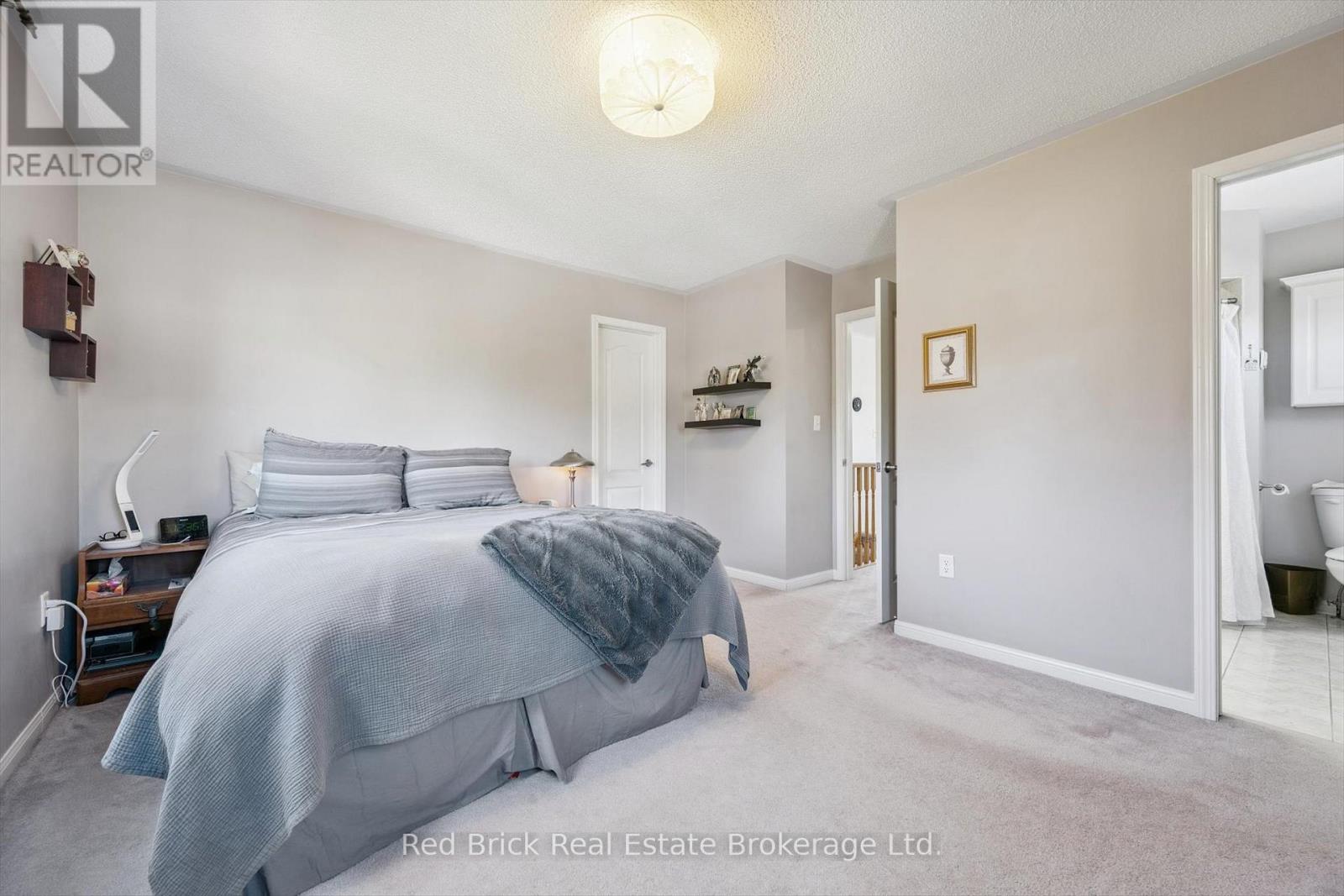 7241 Torrisdale Lane, Mississauga (Meadowvale Village), Ontario  L5N 7Y7 - Photo 13 - W12464244