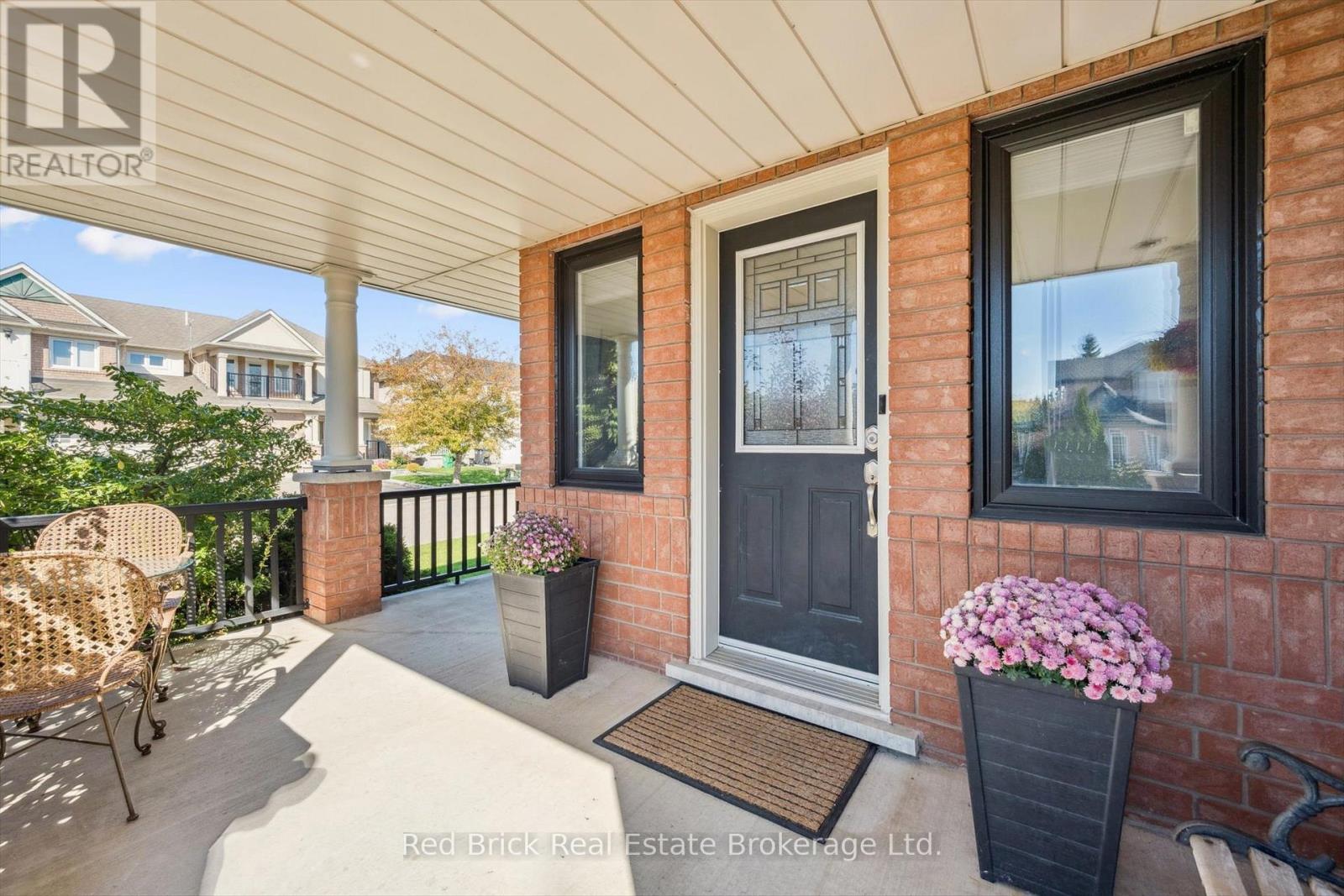 7241 Torrisdale Lane, Mississauga (Meadowvale Village), Ontario  L5N 7Y7 - Photo 5 - W12464244