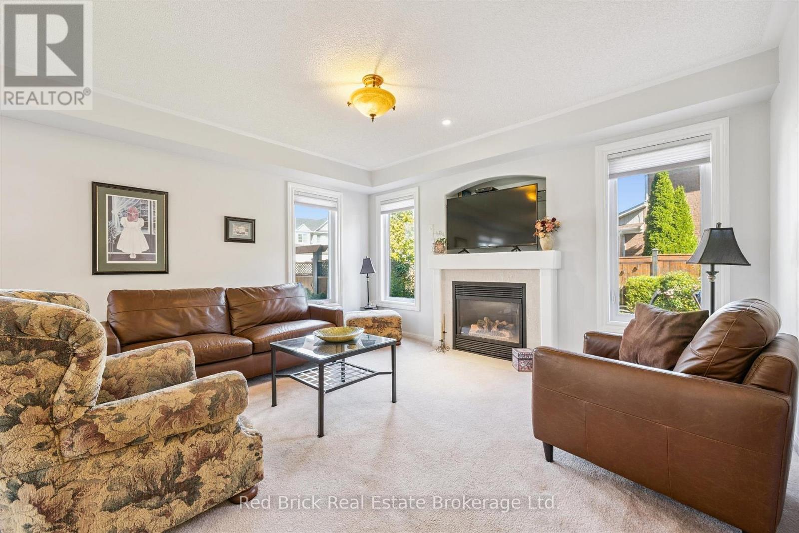 7241 Torrisdale Lane, Mississauga (Meadowvale Village), Ontario  L5N 7Y7 - Photo 7 - W12464244