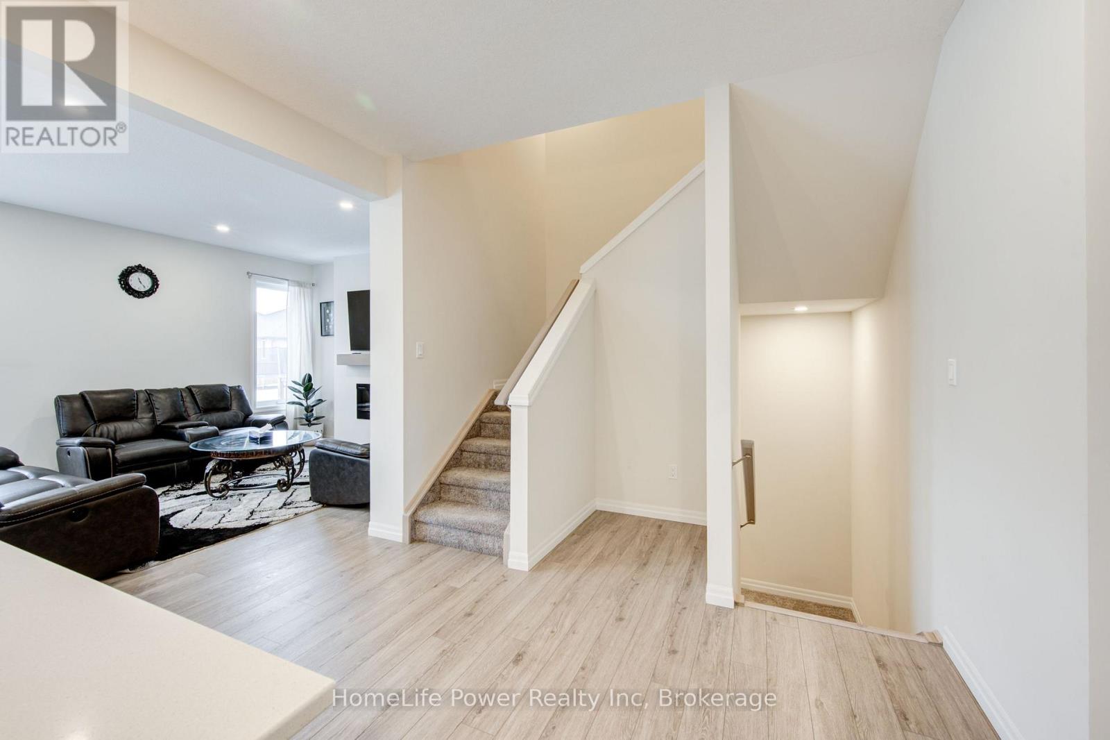 4 Braun Avenue, Tillsonburg, Ontario  N4G 0K5 - Photo 16 - X12464284