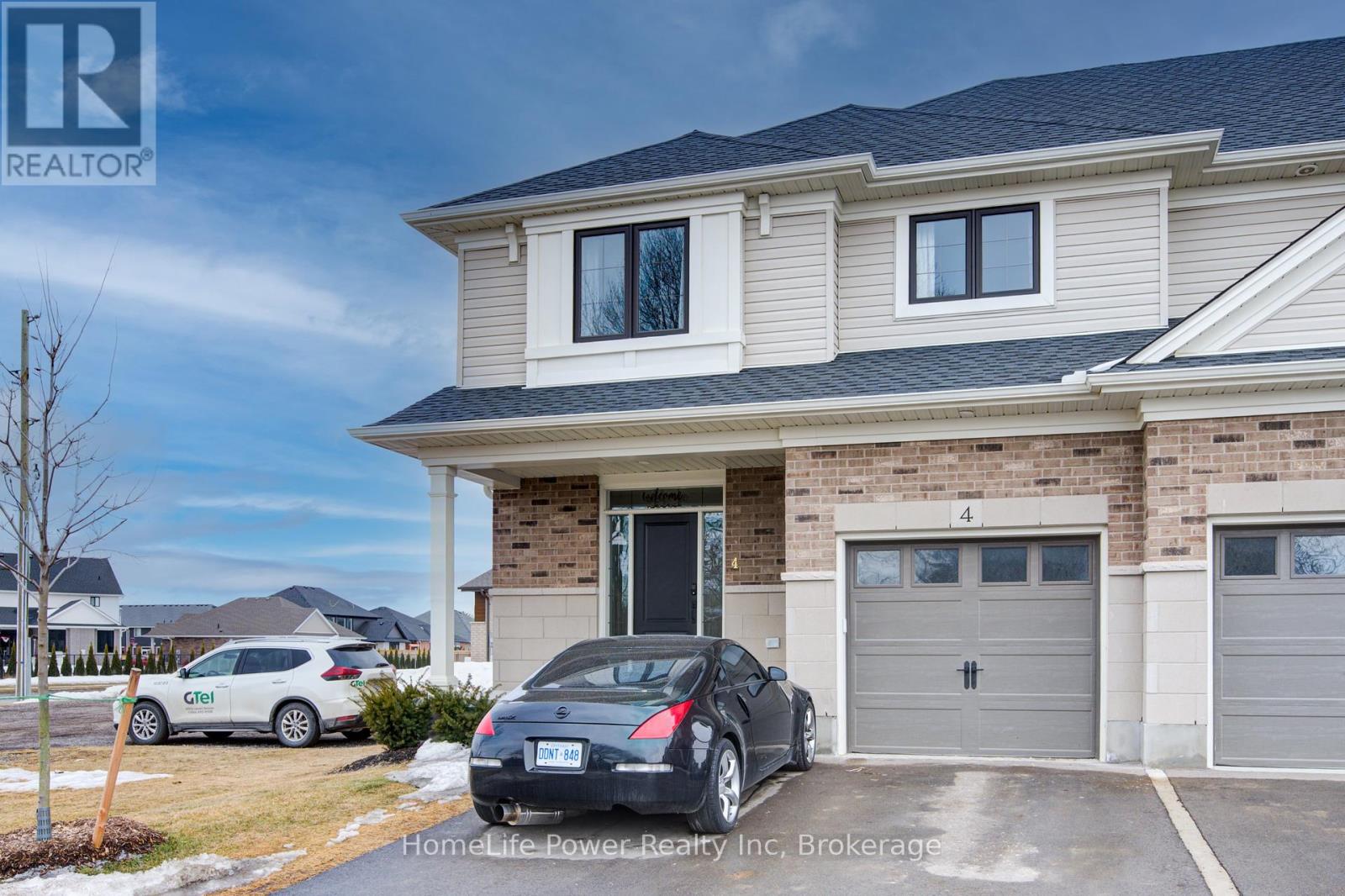 4 Braun Avenue, Tillsonburg, Ontario  N4G 0K5 - Photo 2 - X12464284