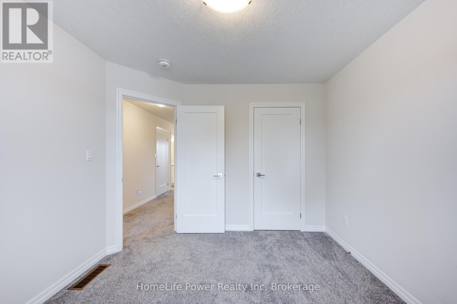 4 Braun Avenue, Tillsonburg, Ontario  N4G 0K5 - Photo 27 - X12464284