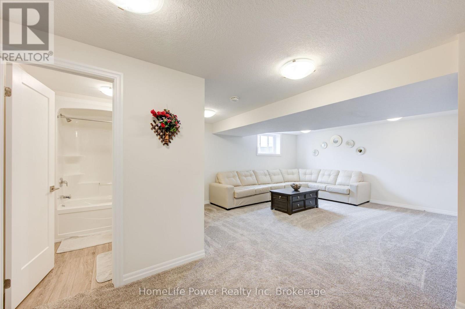 4 Braun Avenue, Tillsonburg, Ontario  N4G 0K5 - Photo 38 - X12464284