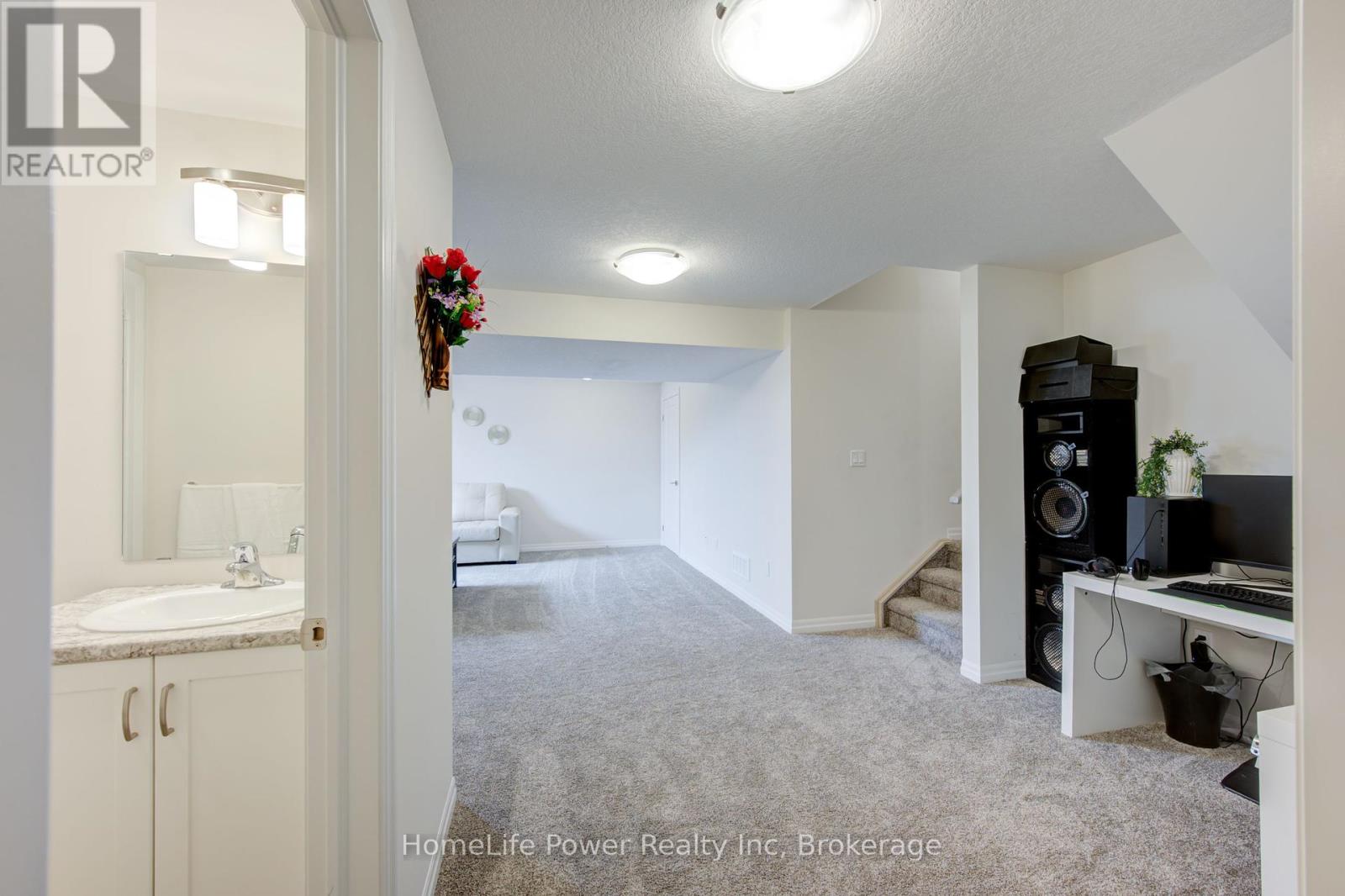 4 Braun Avenue, Tillsonburg, Ontario  N4G 0K5 - Photo 44 - X12464284