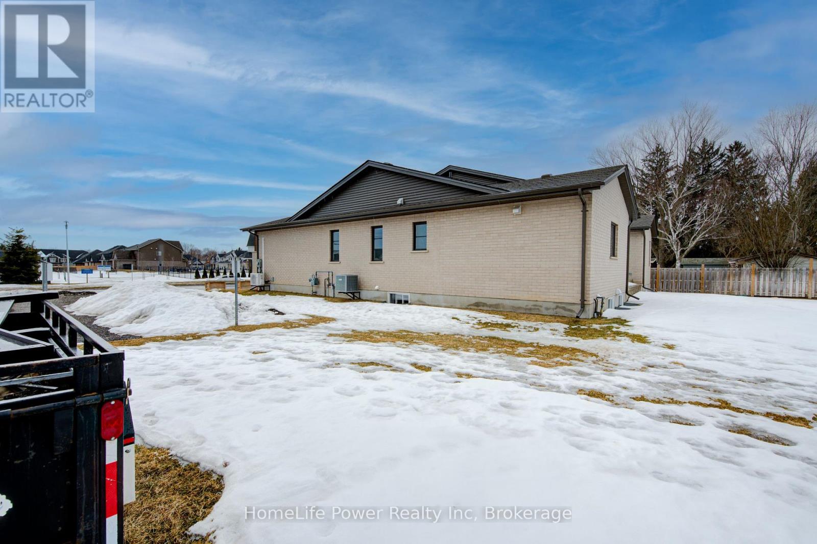 4 Braun Avenue, Tillsonburg, Ontario  N4G 0K5 - Photo 50 - X12464284