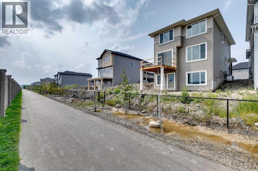 99 Saddlebred Place, Cochrane, Alberta  T4C 3E6 - Photo 6 - A2264758