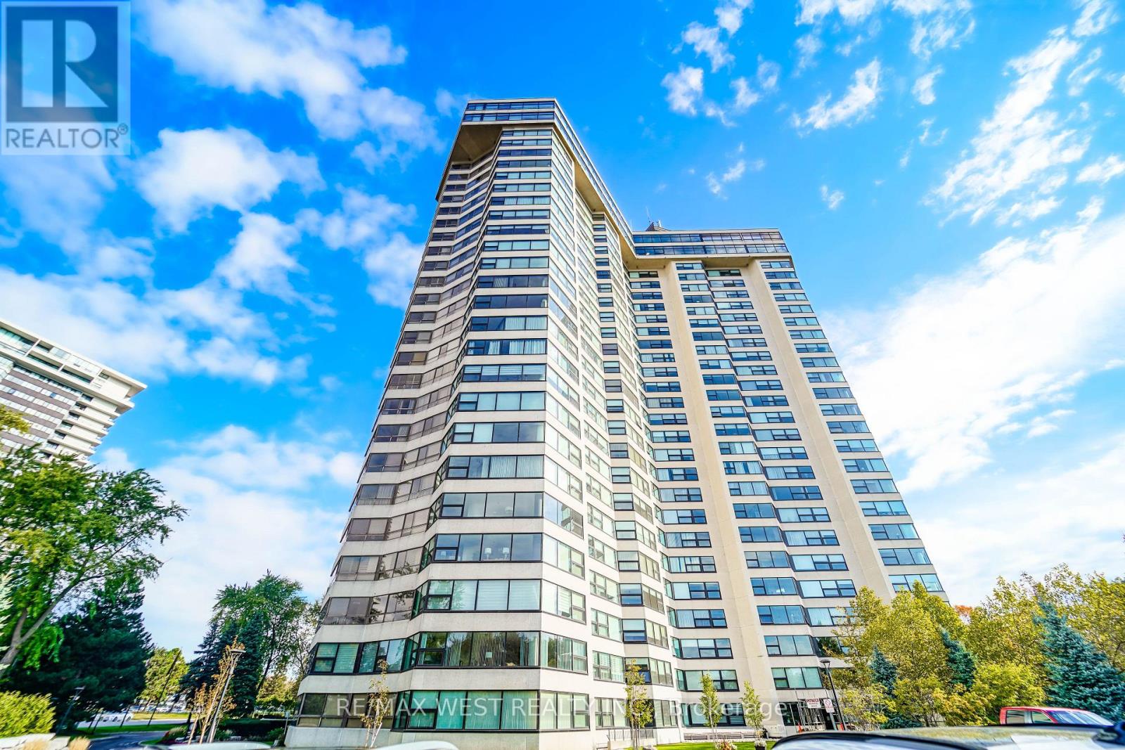 1709 - 1300 BLOOR STREET, Mississauga, Ontario